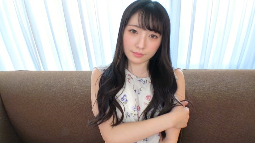 SIRO-5017 [整洁的系统？ ] 荞麦面店店员的姐姐渴望AV女演员并决定出现在AV中。干净利落的阴户，看起来光滑干净，不知道有什么污垢。